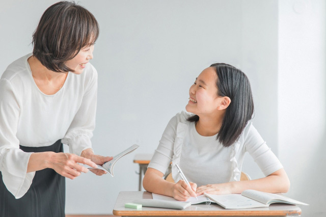小学生一人ひとりに寄り添いながら学習をサポートする個別指導Paletteの小学生コース
